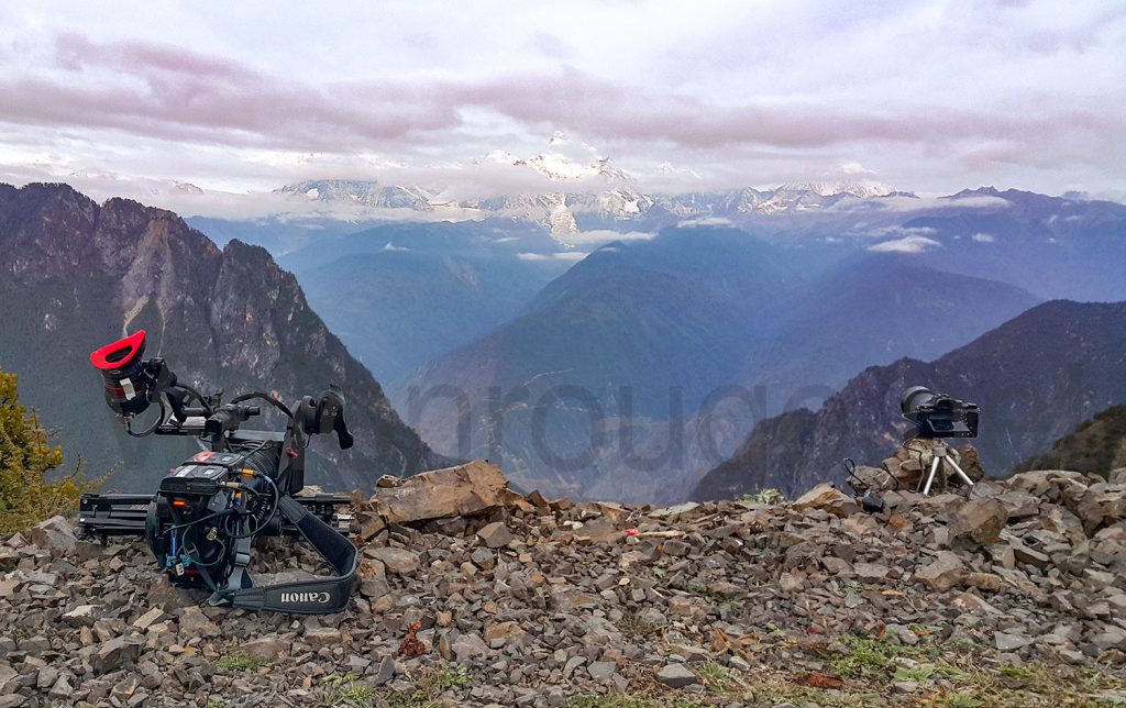 sunset movie hire our local camera operator and rent the shooting gear for your TV documentary in Shangri-La Yunnan sunset movie hire our local camera operator and rent the shooting gear for your TV documentary in Shangri-La Yunnan