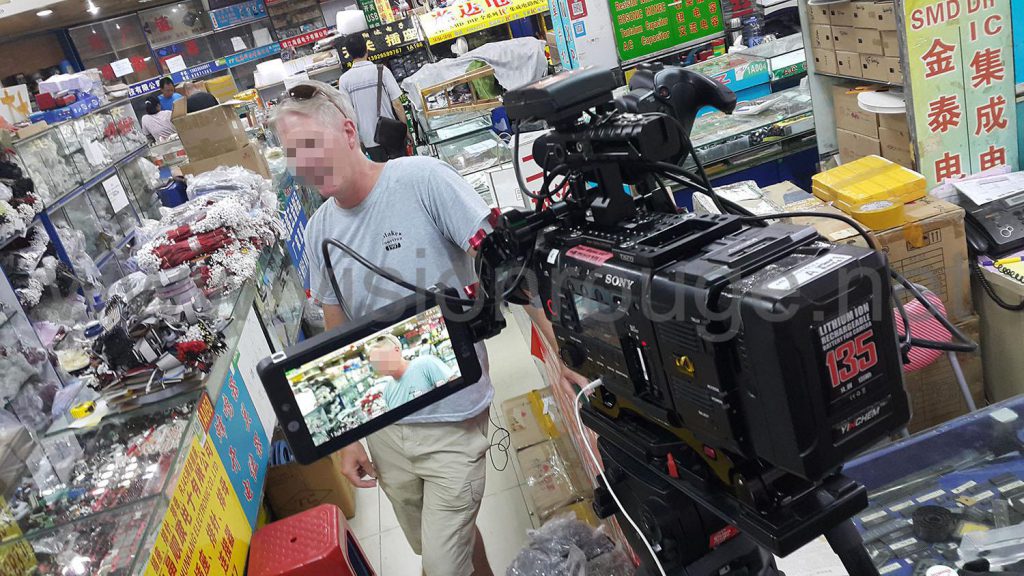 visa-shooting-in-china-shenzhen-videographer-Camera-op-Cameraman-sony-f55-rent